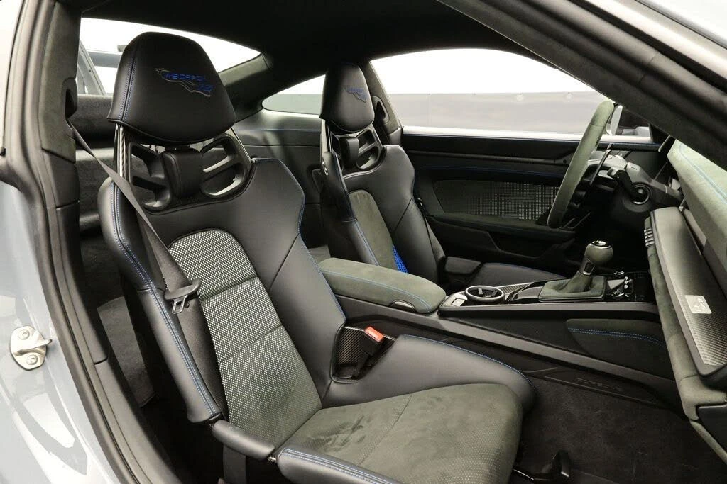 2025 Porsche 992 GT3 RS - Image 13 of 28