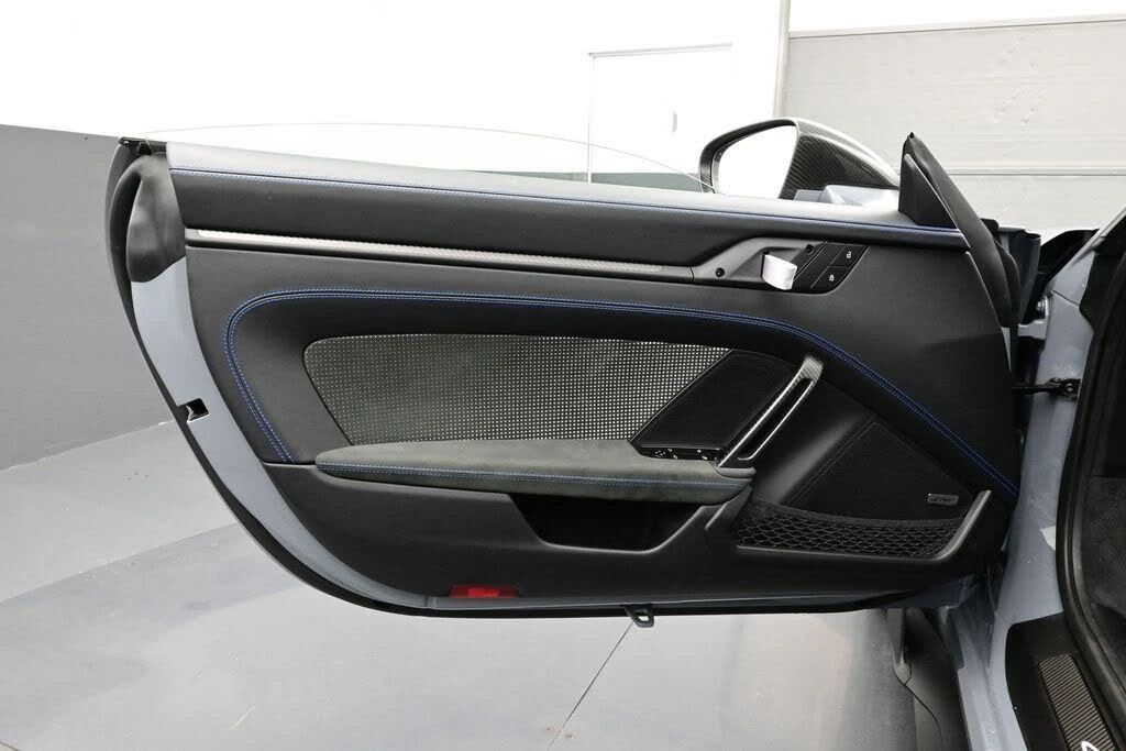 2025 Porsche 992 GT3 RS - Image 7 of 28