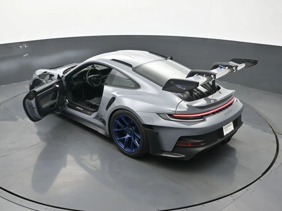 2025 Porsche 992 GT3 RS - Image 23 of 28