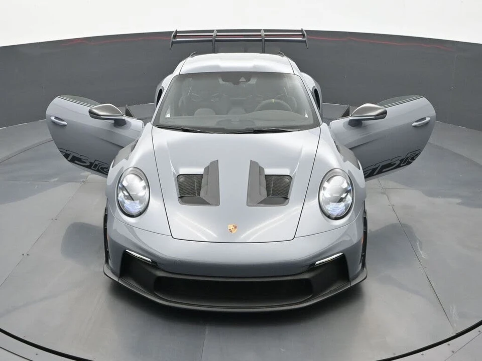 2025 Porsche 992 GT3 RS - Image 26 of 28