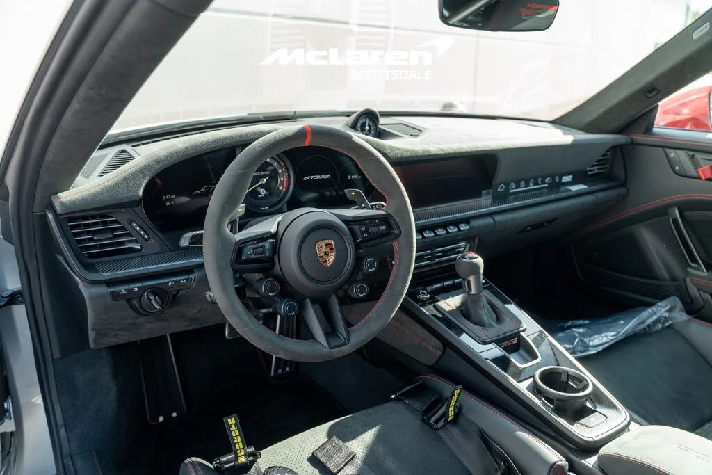 2025 Porsche 992 GT3 RS - Image 14 of 31
