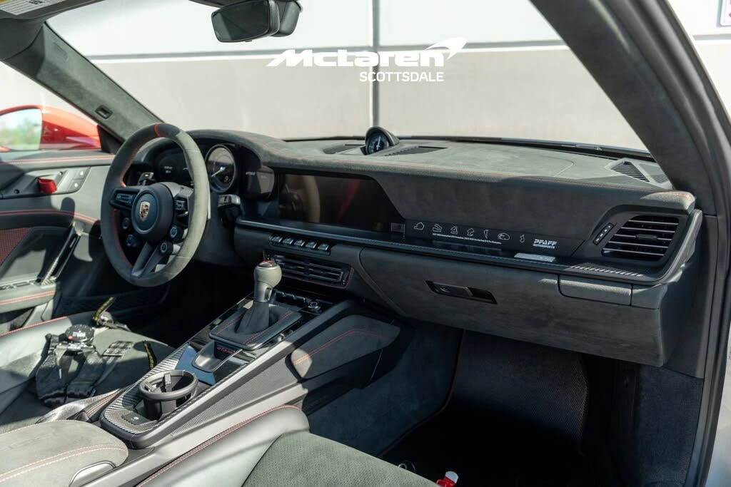 2025 Porsche 992 GT3 RS - Image 23 of 31