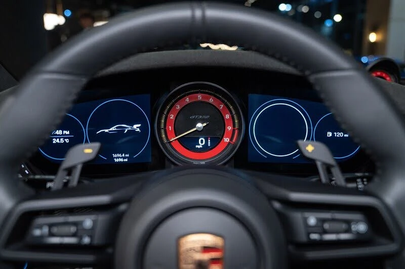 2025 Porsche 992 GT3 RS - Image 16 of 31