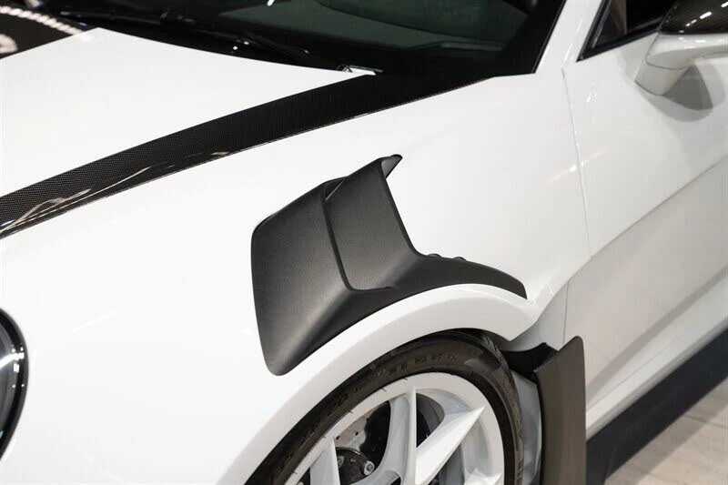 2025 Porsche 992 GT3 RS - Image 29 of 31