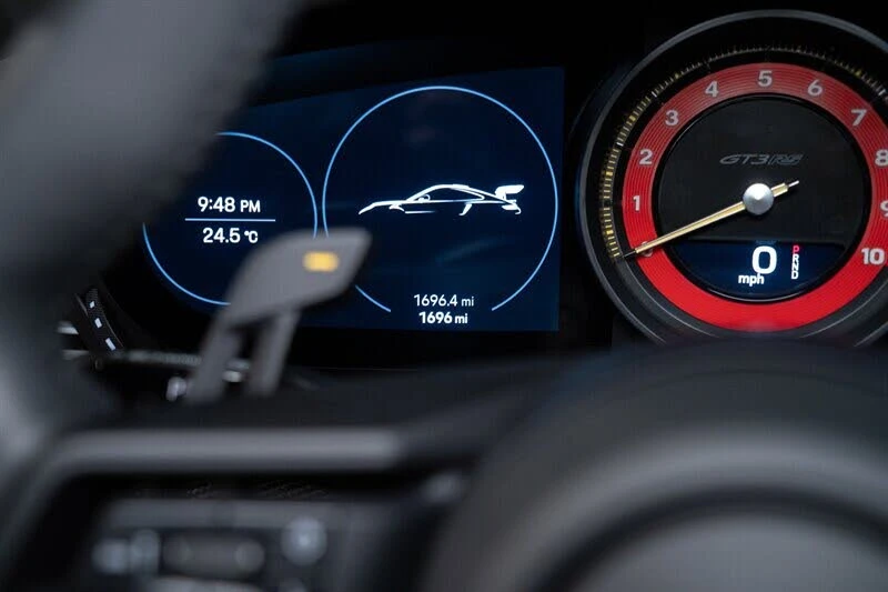 2025 Porsche 992 GT3 RS - Image 17 of 31