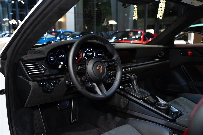 2025 Porsche 992 GT3 RS - Image 9 of 31