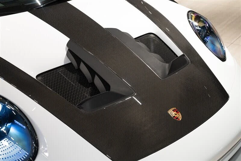 2025 Porsche 992 GT3 RS - Image 21 of 31