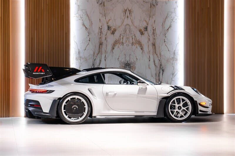 2025 Porsche 992 GT3 RS - Image 4 of 31