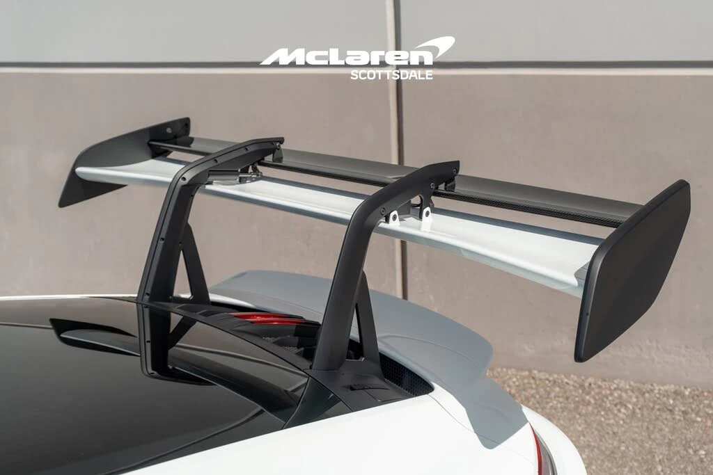 2025 Porsche 992 GT3 RS - Image 27 of 31