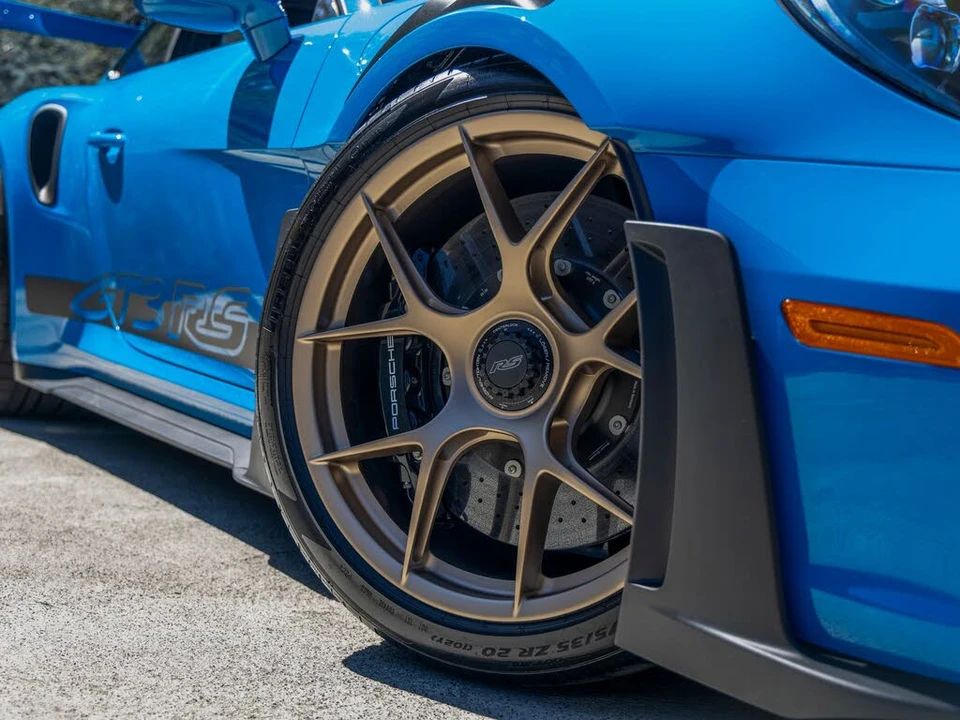 2025 Porsche 992 GT3 RS - Image 14 of 31