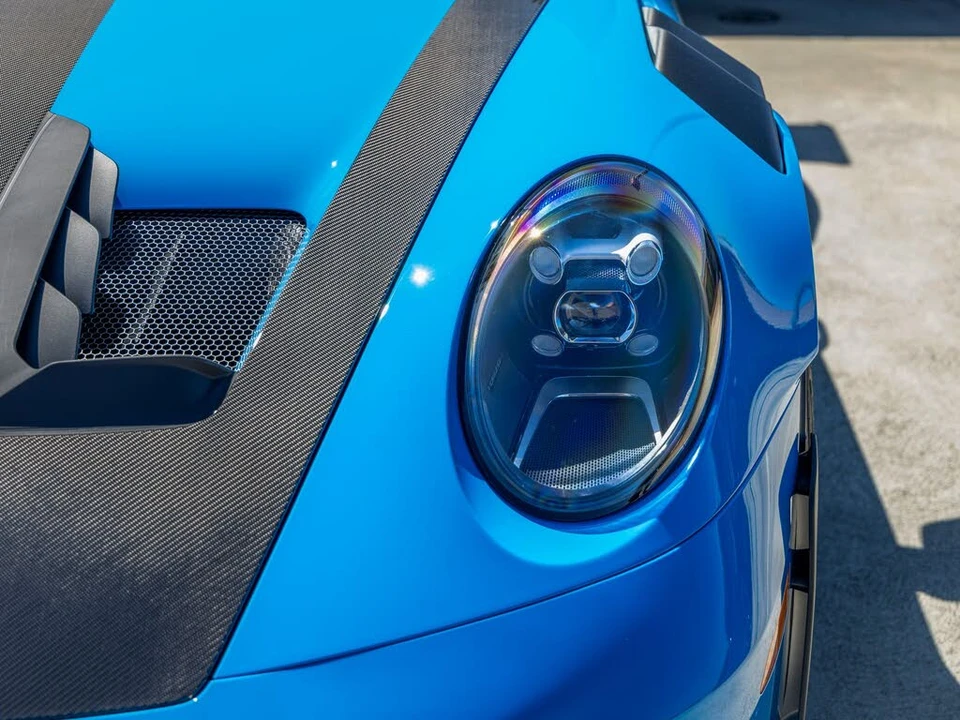 2025 Porsche 992 GT3 RS - Image 17 of 31