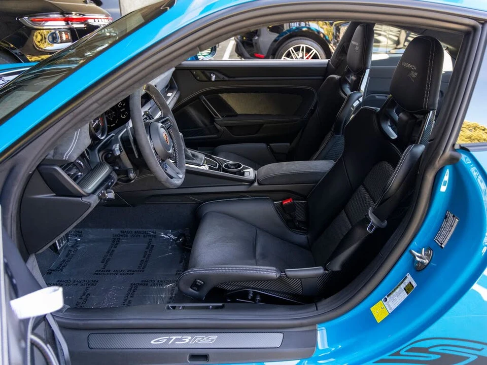 2025 Porsche 992 GT3 RS - Image 30 of 31