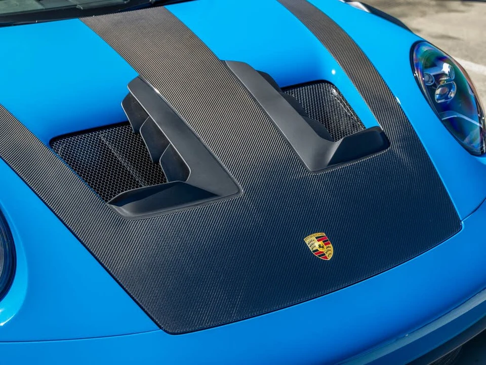 2025 Porsche 992 GT3 RS - Image 16 of 31