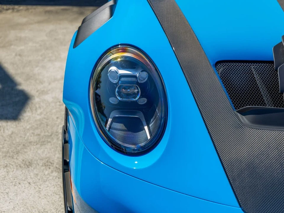 2025 Porsche 992 GT3 RS - Image 15 of 31