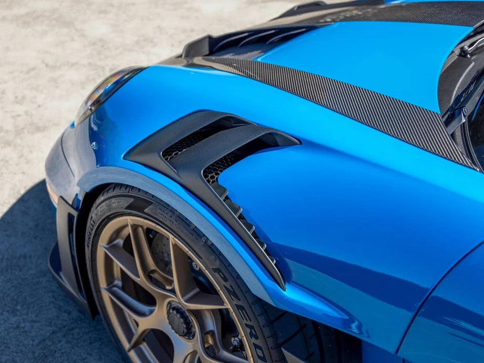 2025 Porsche 992 GT3 RS - Image 19 of 31