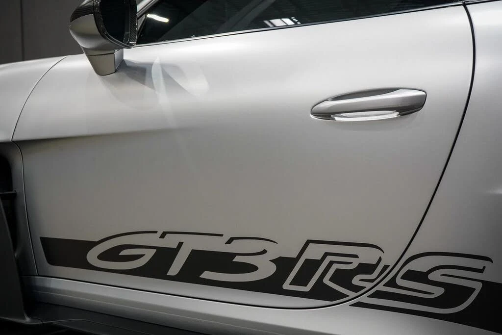 2025 Porsche 992 GT3 RS - Image 20 of 31