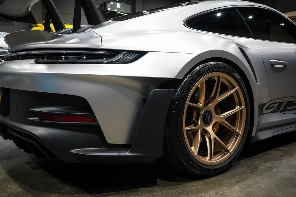 2025 Porsche 992 GT3 RS - Image 25 of 31