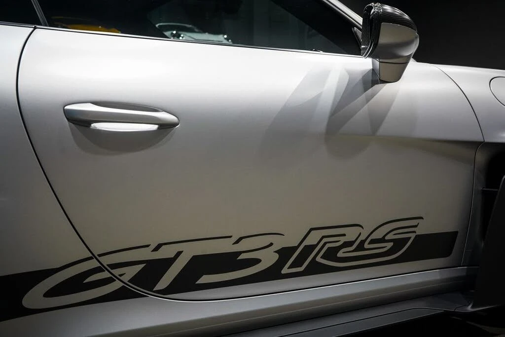 2025 Porsche 992 GT3 RS - Image 24 of 31