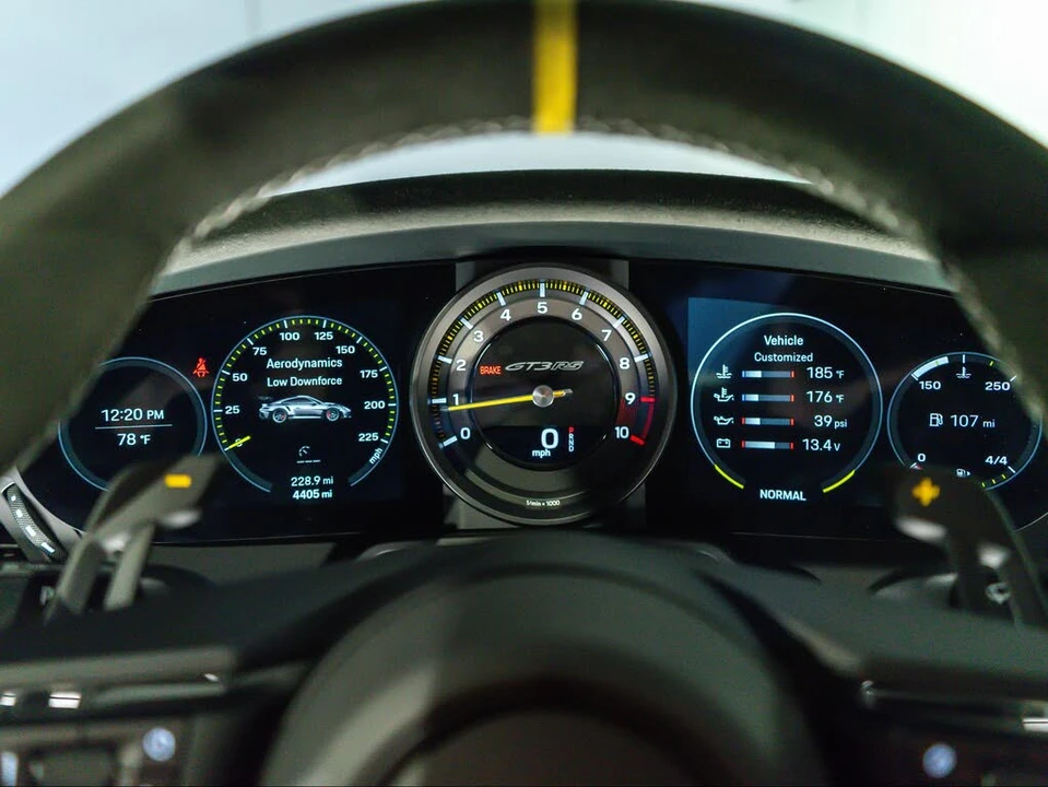 2025 Porsche 992 GT3 RS - Image 14 of 28