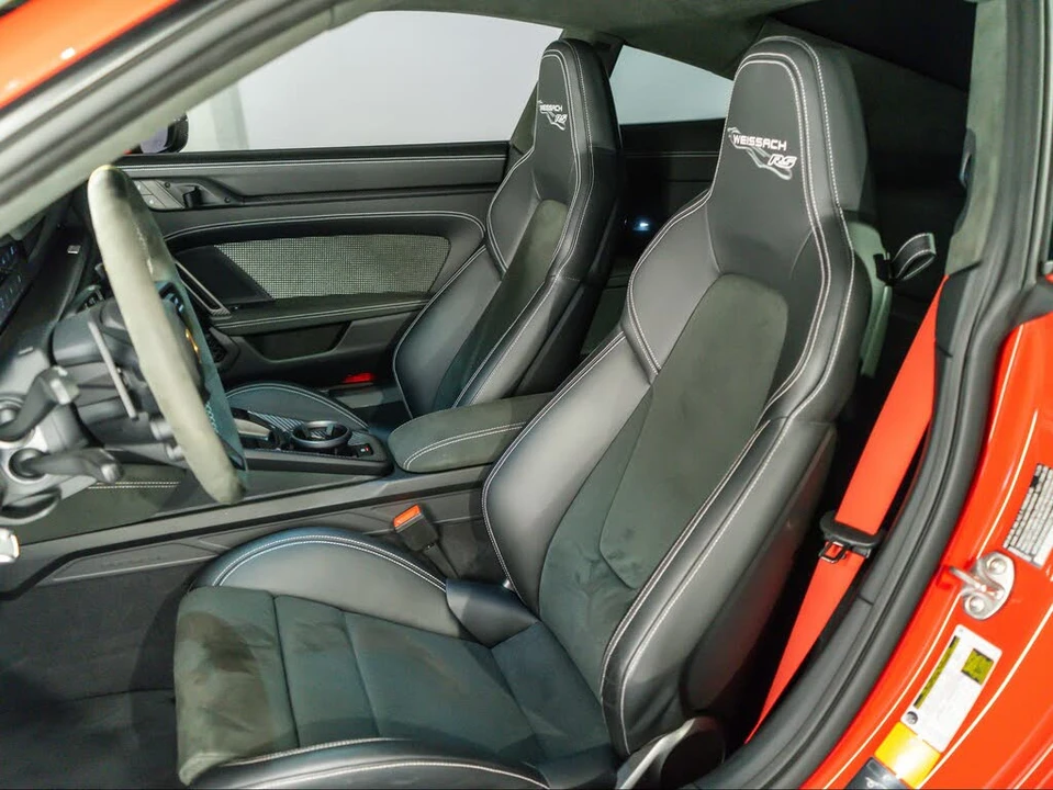 2025 Porsche 992 GT3 RS - Image 5 of 28