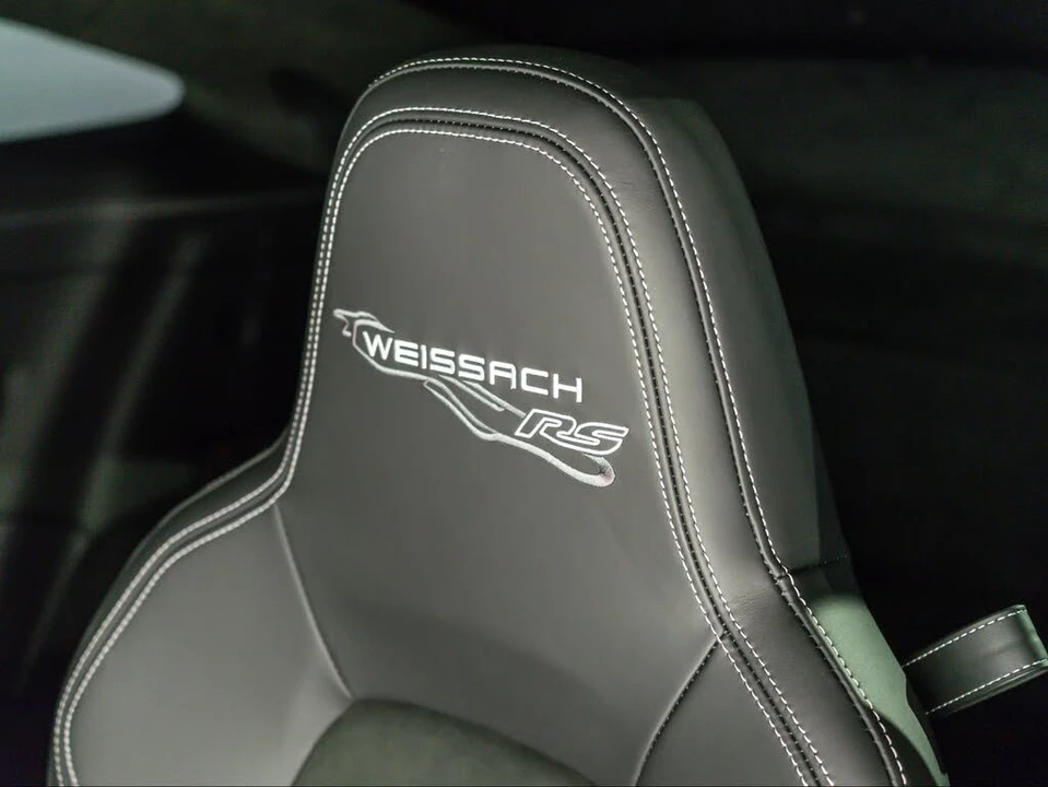 2025 Porsche 992 GT3 RS - Image 15 of 28