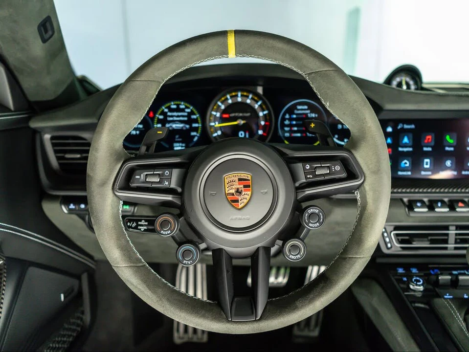 2025 Porsche 992 GT3 RS - Image 13 of 28