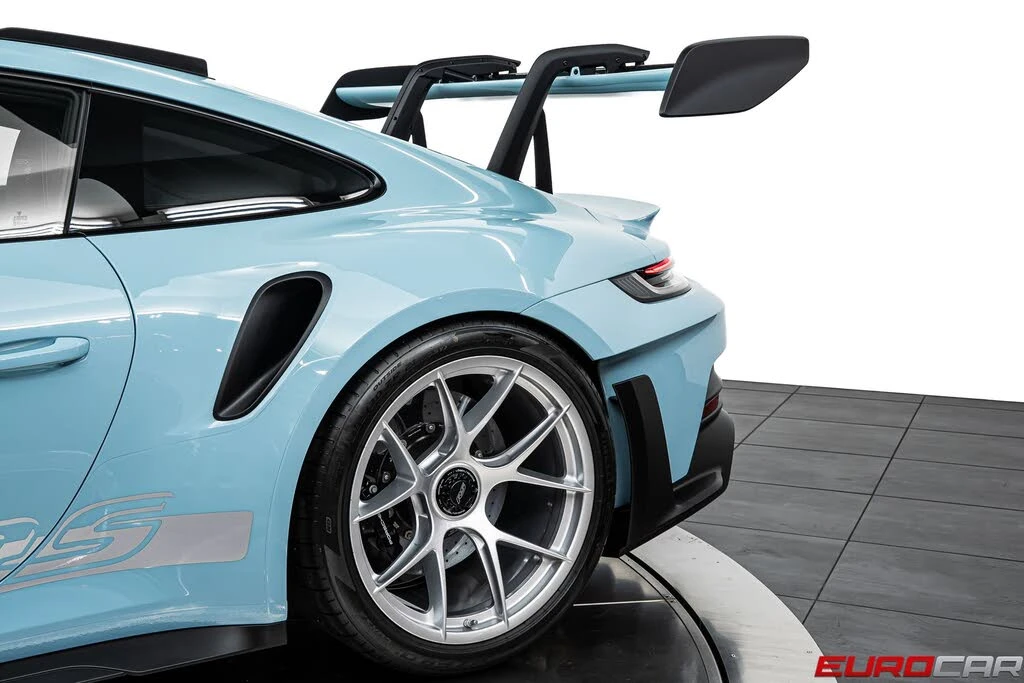 2025 Porsche 992 GT3 RS - Image 18 of 31