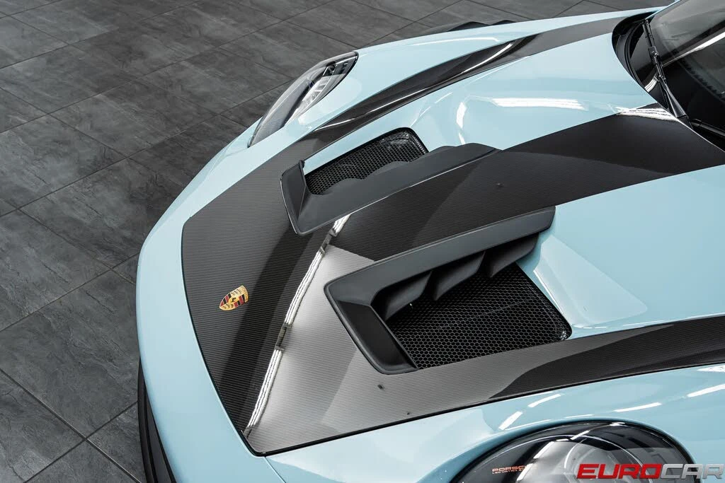 2025 Porsche 992 GT3 RS - Image 9 of 31