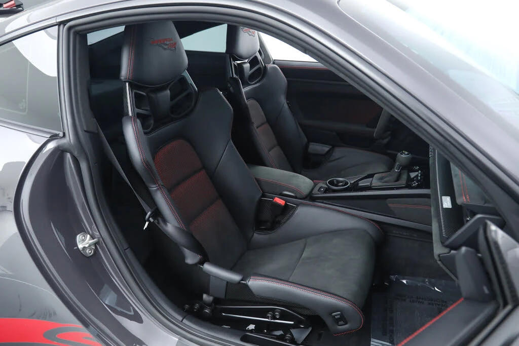 2025 Porsche 992 GT3 RS - Image 20 of 31