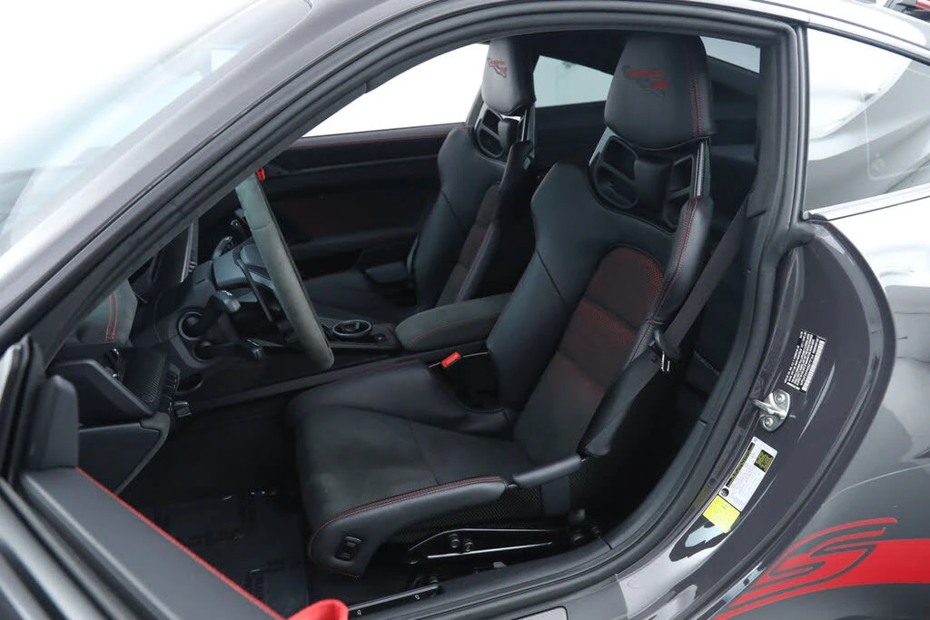 2025 Porsche 992 GT3 RS - Image 25 of 31