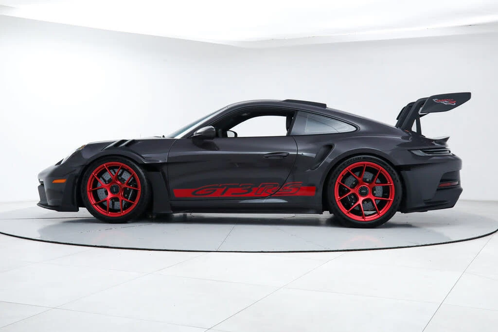 2025 Porsche 992 GT3 RS - Image 2 of 31