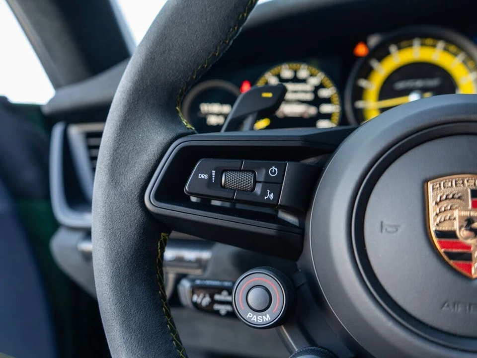 2025 Porsche 992 GT3 RS - Image 21 of 31