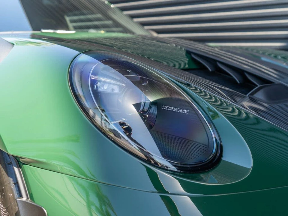 2025 Porsche 992 GT3 RS - Image 14 of 31