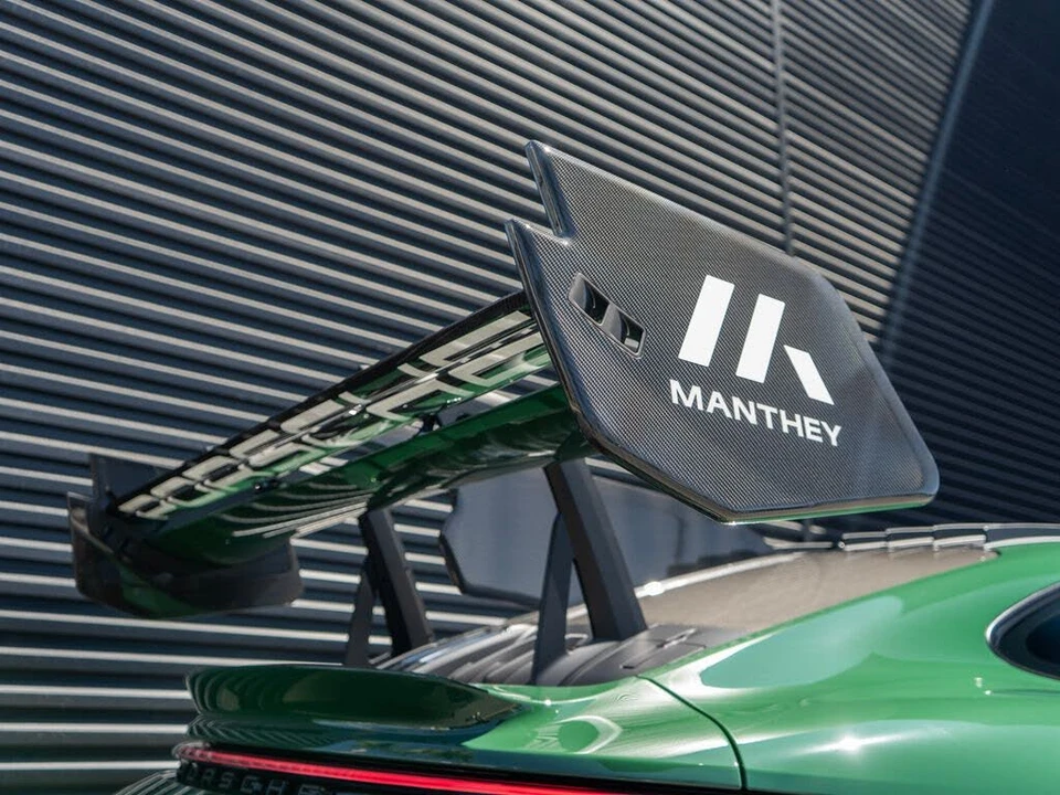2025 Porsche 992 GT3 RS - Image 12 of 31