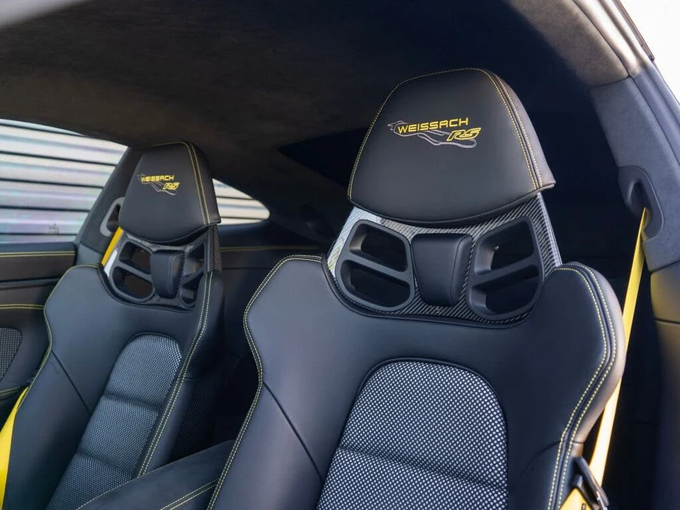 2025 Porsche 992 GT3 RS - Image 4 of 31