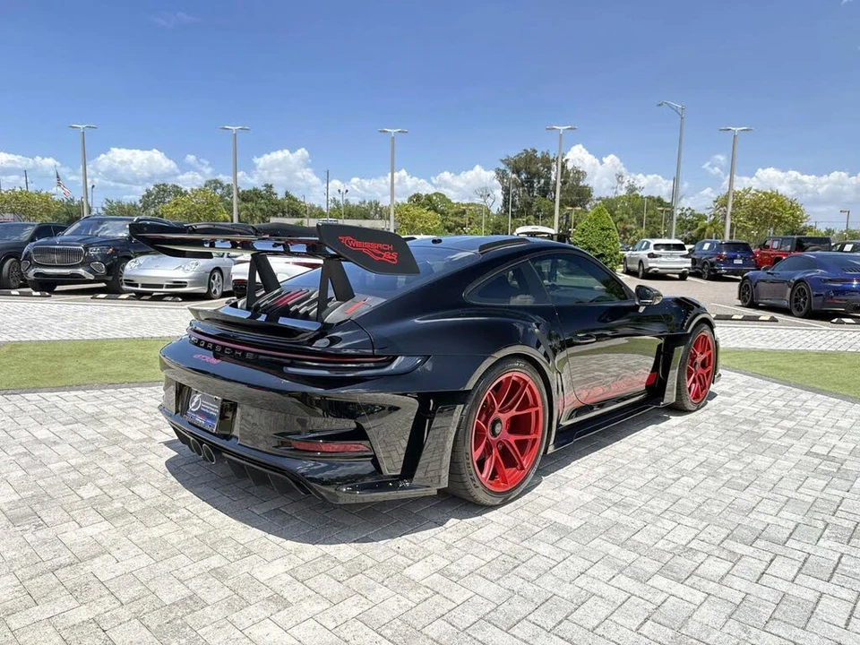2025 Porsche 992 GT3 RS - Image 5 of 31