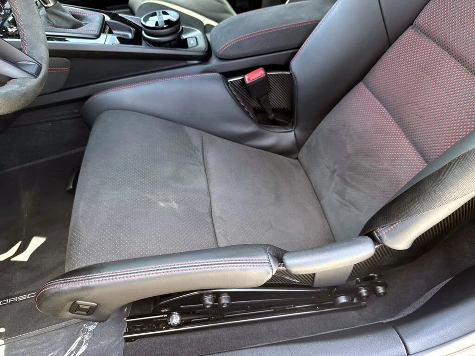 2025 Porsche 992 GT3 RS - Image 20 of 31
