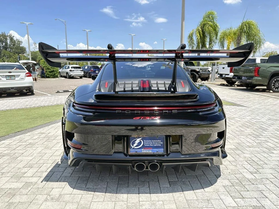 2025 Porsche 992 GT3 RS - Image 11 of 31
