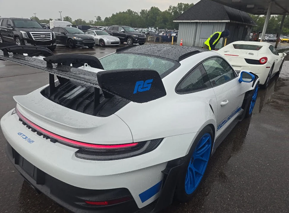2025 Porsche 992 GT3 RS - Image 2 of 5