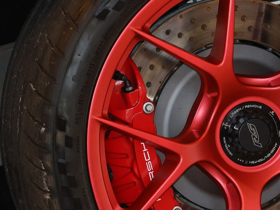2025 Porsche 992 GT3 RS - Image 7 of 31