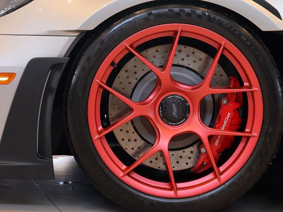 2025 Porsche 992 GT3 RS - Image 17 of 31
