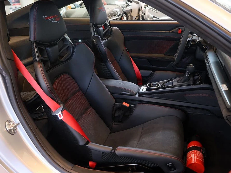 2025 Porsche 992 GT3 RS - Image 10 of 31