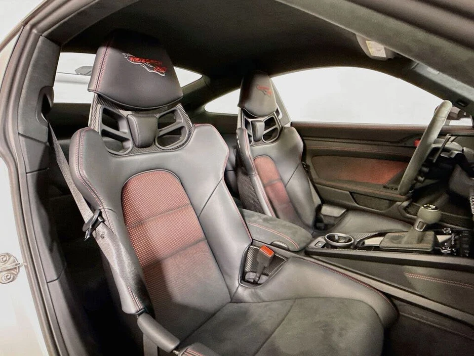 2025 Porsche 992 GT3 RS - Image 18 of 31