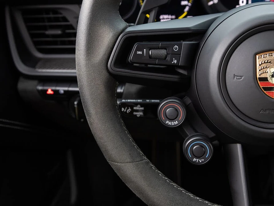 2025 Porsche 992 GT3 RS - Image 15 of 31