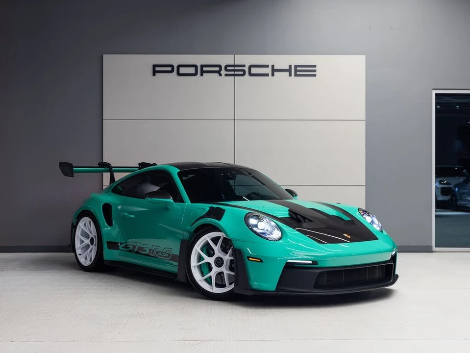 2025 Porsche 992 GT3 RS - Image 9 of 31