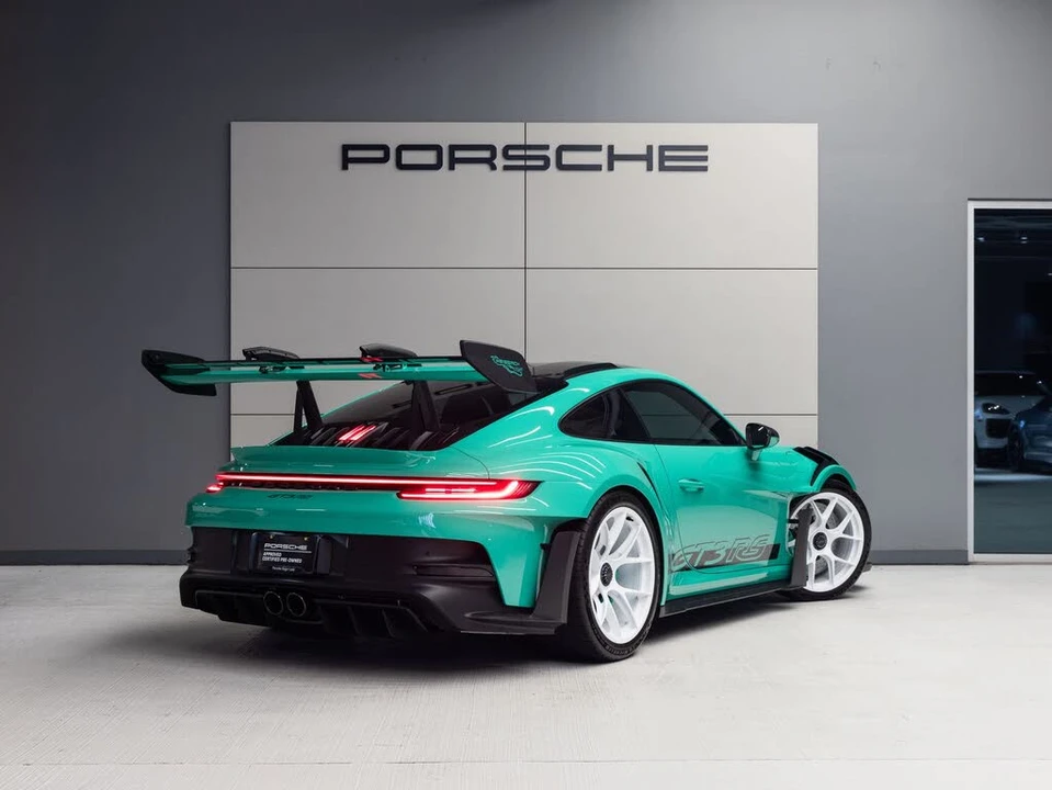 2025 Porsche 992 GT3 RS - Image 7 of 31