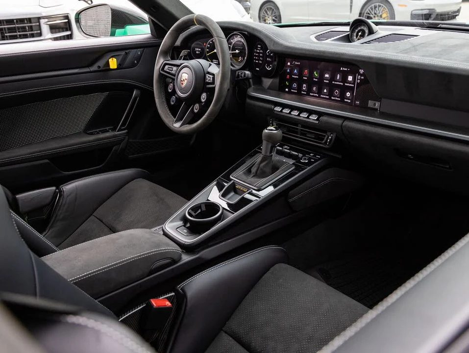 2025 Porsche 992 GT3 RS - Image 12 of 31