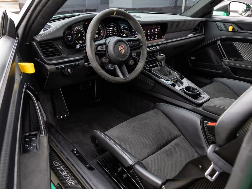 2025 Porsche 992 GT3 RS - Image 4 of 31
