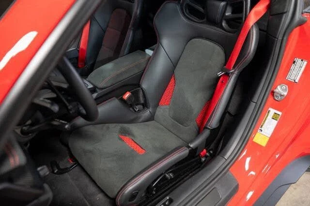 2025 Porsche 992 GT3 RS - Image 25 of 31