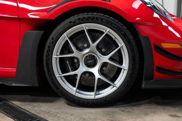 2025 Porsche 992 GT3 RS - Image 12 of 31